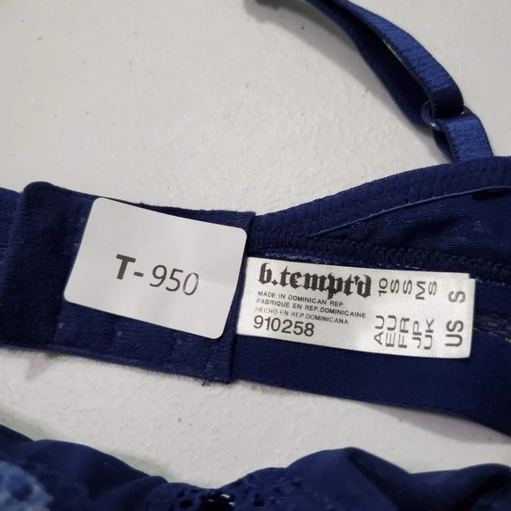 b.tempt'd‎ Women Bra Small Blue Spectator Triangle Bralette Wireless Unlined